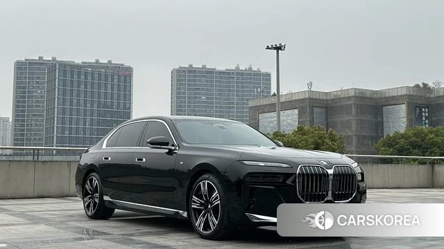 BMW 7 series id 4260552 из Китая 35