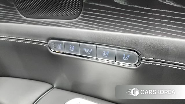 Genesis G90 (RS4) id 4195088 из Кореи 35