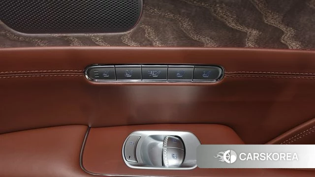 Genesis G90 (RS4) id 4779478 из Кореи 35