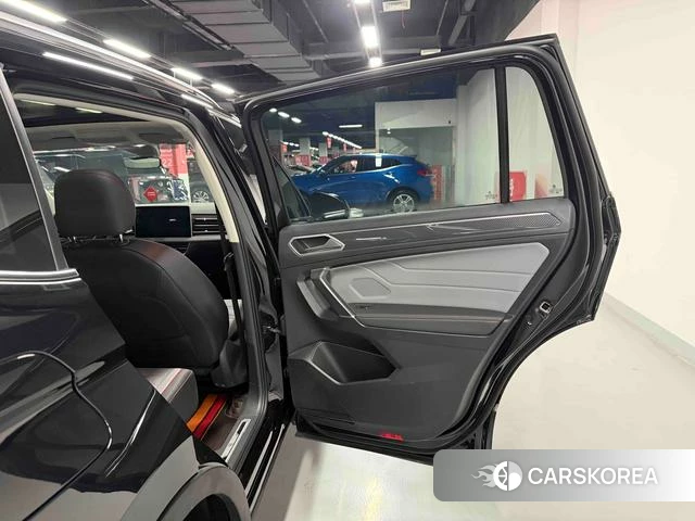 Volkswagen Tiguan L id 4274295 из Китая 35