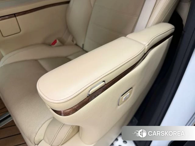 Toyota Elfa id 4208968 из Китая 35