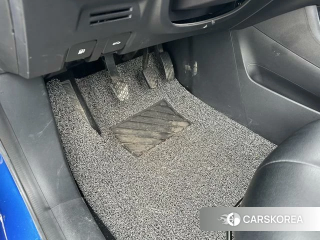 Roewe i5 id 4240316 из Китая 35