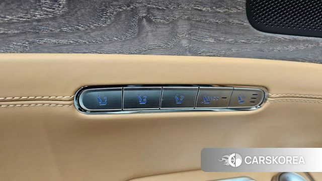 Genesis G90 (RS4) id 4433232 из Кореи 35