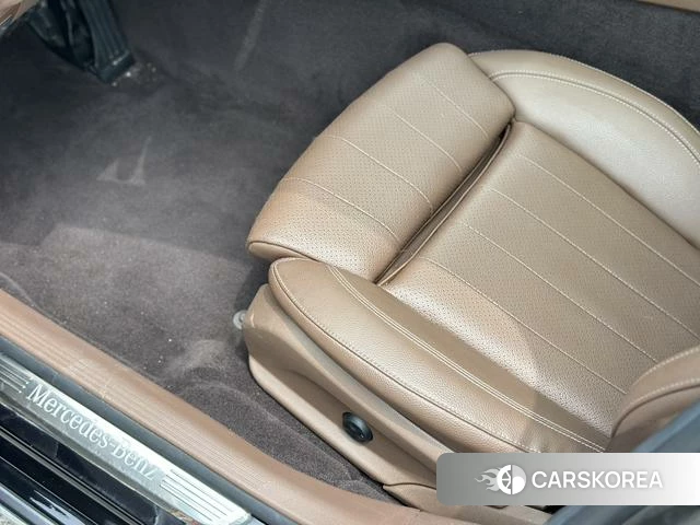 Mercedes-Benz E-class id 4393247 из Китая 35