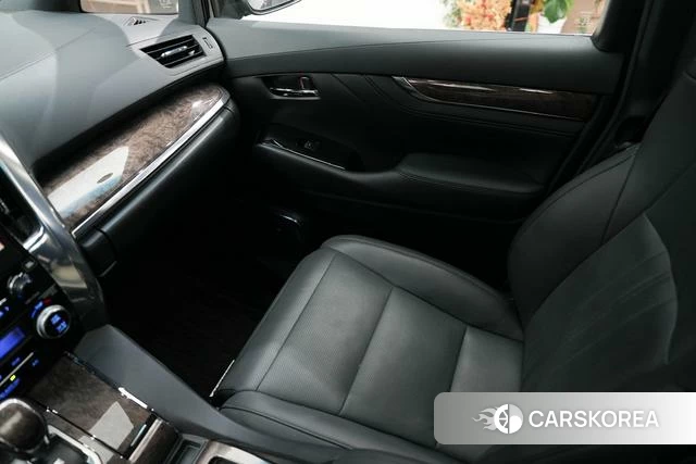 Toyota Elfa id 4272191 из Китая 35