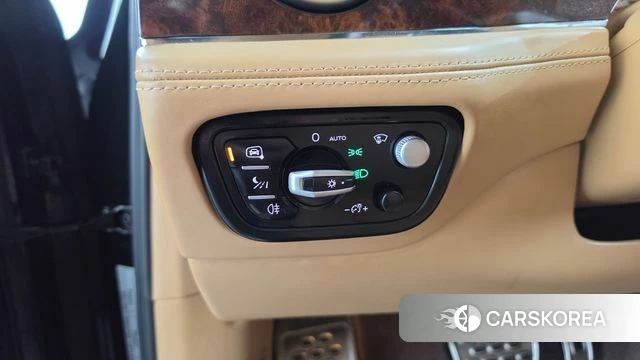 Bentley Bentayga id 4865361 из Кореи 35