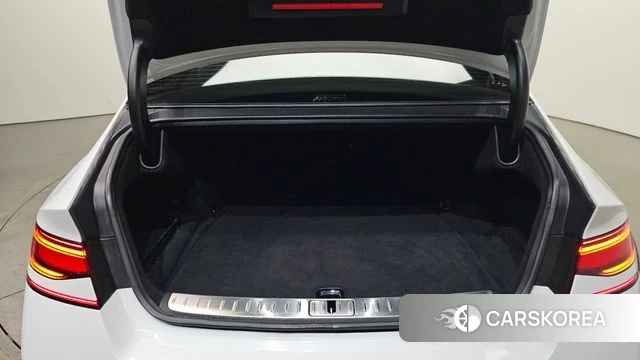 Genesis G90 (RS4) id 4720296 из Кореи 35