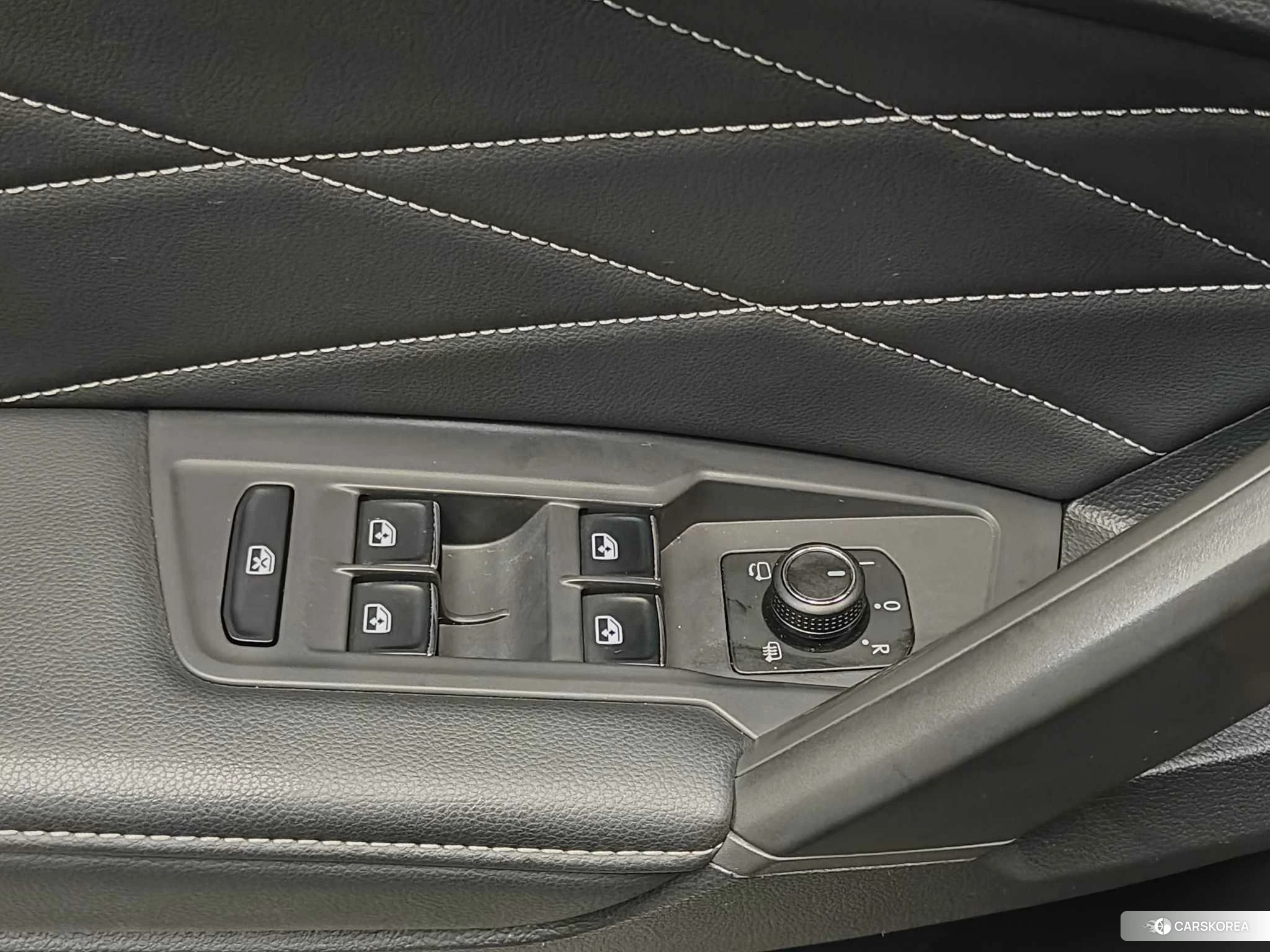 Volkswagen Tiguan L id 4420973 из Китая 35