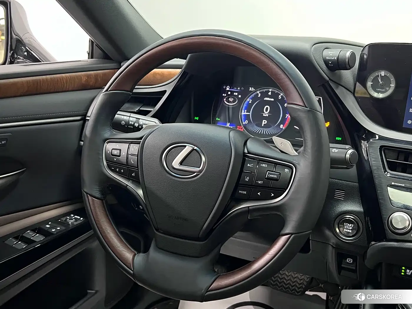 Lexus ES id 4628011 из Китая 35