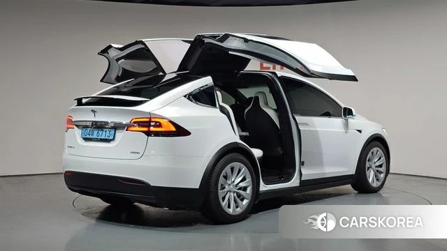 Tesla Model X id 4377974 из Кореи 35