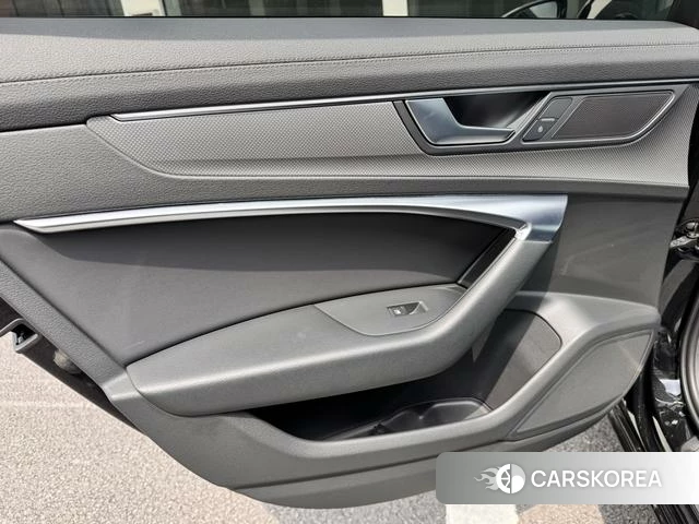 Audi A6L id 4259550 из Китая 35