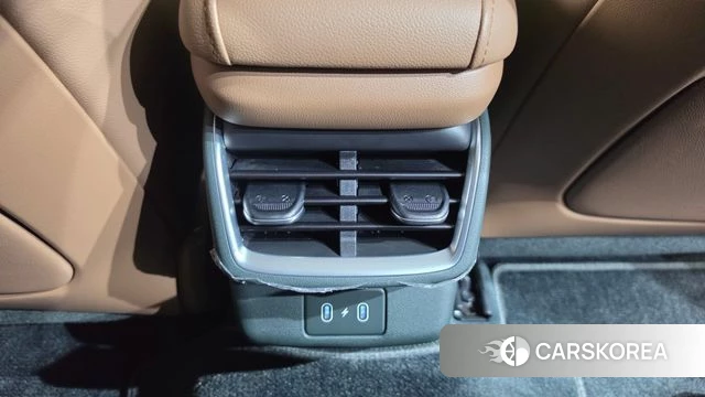 Hyundai Grandeur (GN7) id 4904416 из Кореи 35