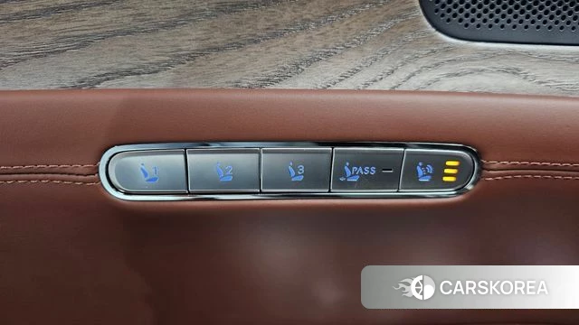 Genesis G90 (RS4) id 4442817 из Кореи 35