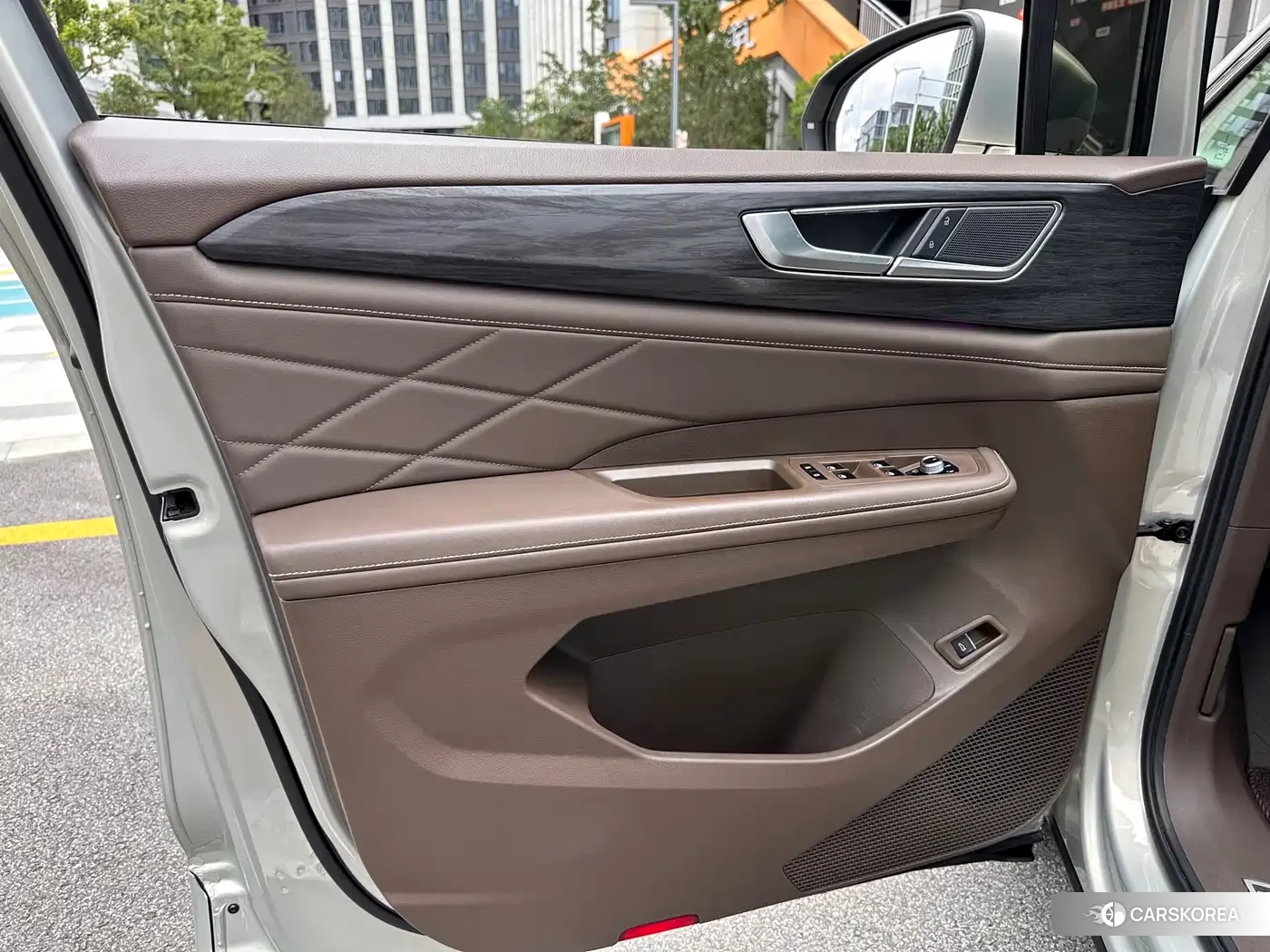 Volkswagen Viloran id 4547335 из Китая 35