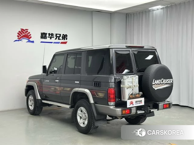 Toyota Land Cruiser 70 Series id 4258079 из Китая 35