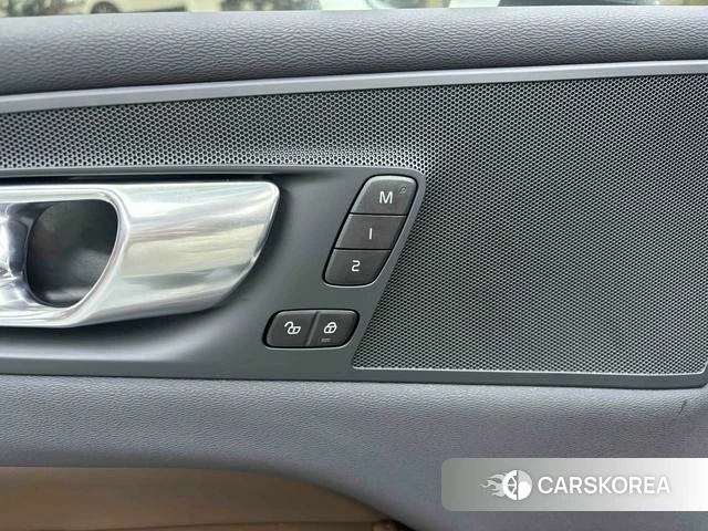 Volvo XC60 id 4254862 из Китая 35