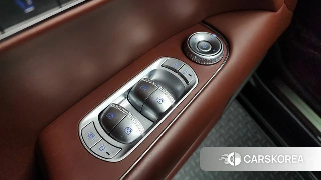 Genesis G90 (RS4) id 4308838 из Кореи 35