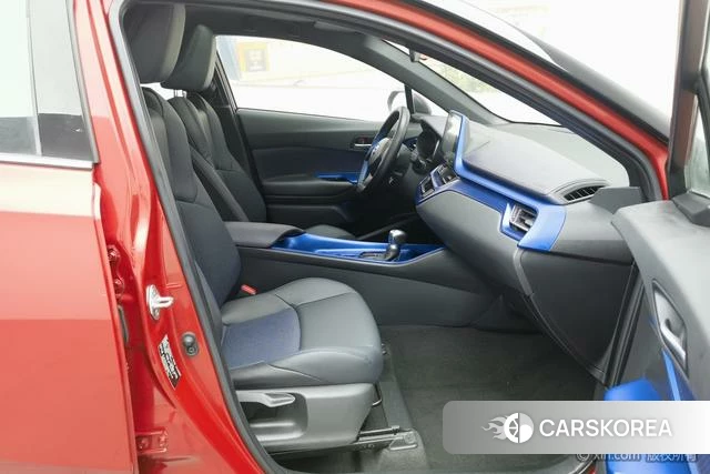 Toyota C-HR id 4313971 из Китая 36