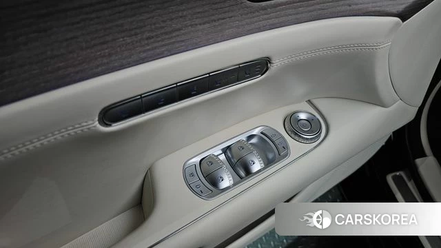 Genesis G90 (RS4) id 4541381 из Кореи 36