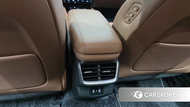 Hyundai Grandeur Hybrid (GN7) id 4617795 из Кореи 36