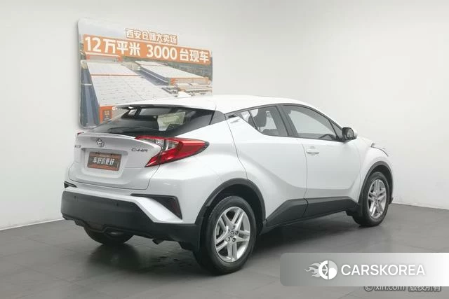 Toyota C-HR id 4314089 из Китая 36