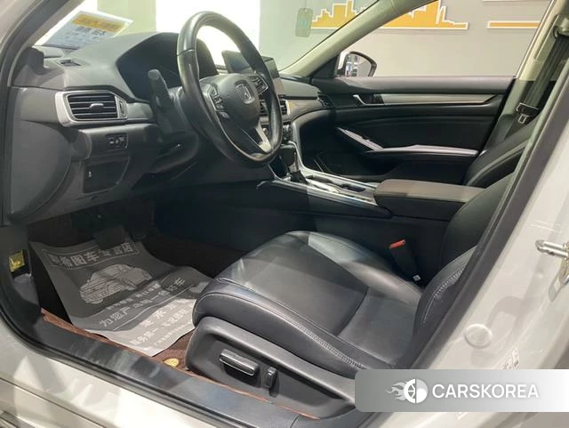 Honda Accord id 4299858 из Китая 36