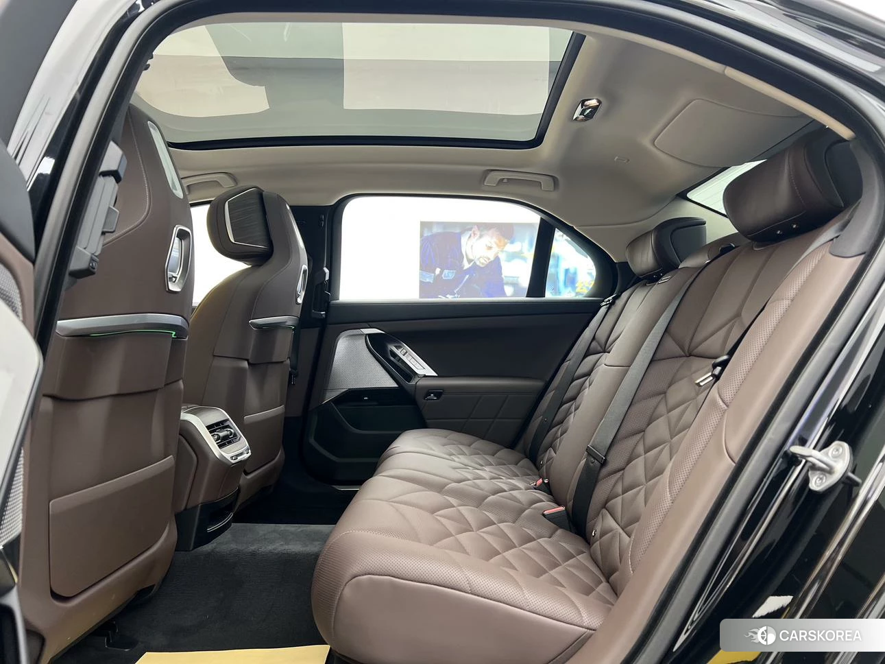 BMW 7 series id 4479855 из Китая 36