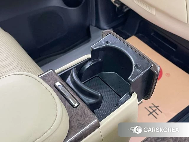 Toyota Elfa id 4257355 из Китая 36