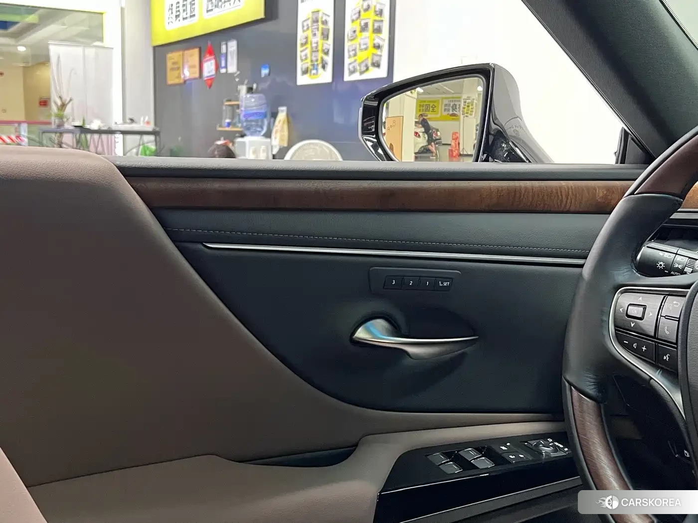 Lexus ES id 4628011 из Китая 36