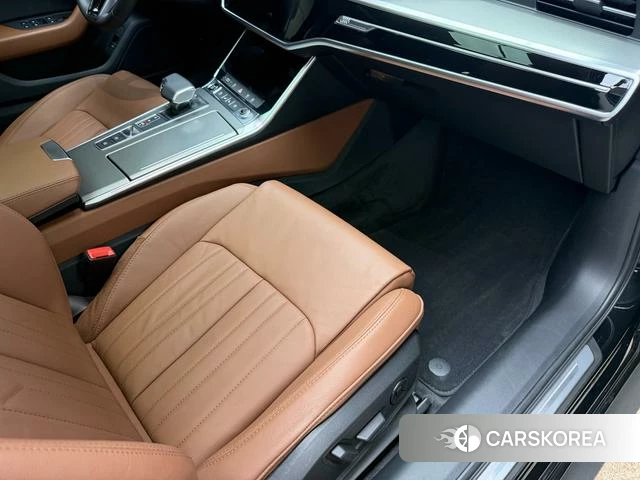 Audi A6L id 4342137 из Китая 36