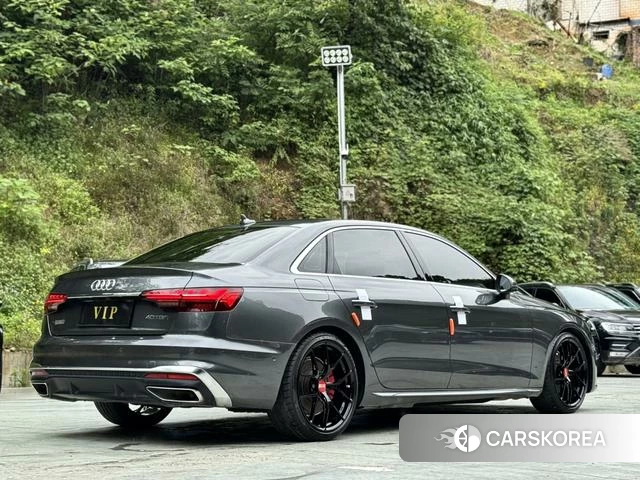 Audi A4L id 4297707 из Китая 36