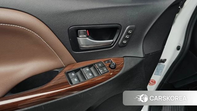 Toyota Sienna id 4417407 из Кореи 36