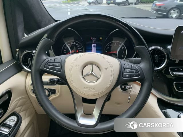 Mercedes-Benz V-class id 4313869 из Китая 36