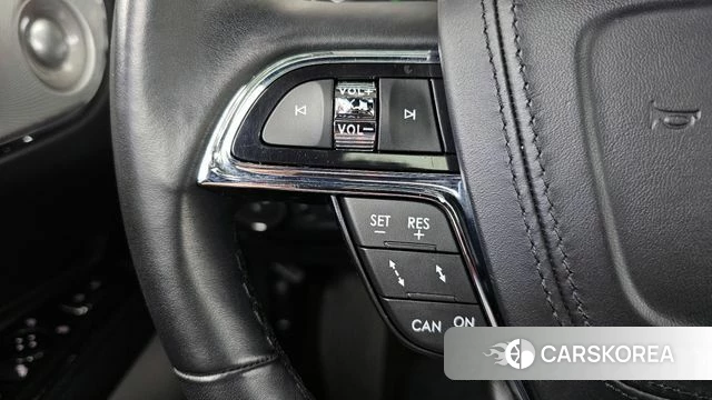 Lincoln Continental 10th Generation id 4310243 из Кореи 36