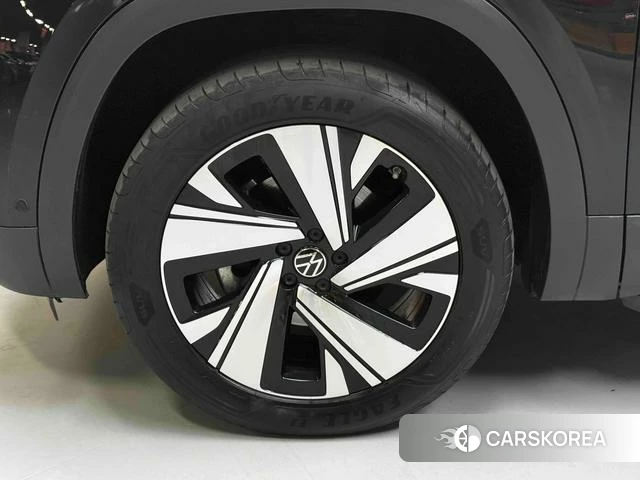Volkswagen Tourang id 4314168 из Китая 36