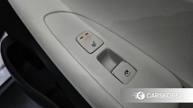 Hyundai The New Grandeur IG Hybrid id 4337638 из Кореи 36