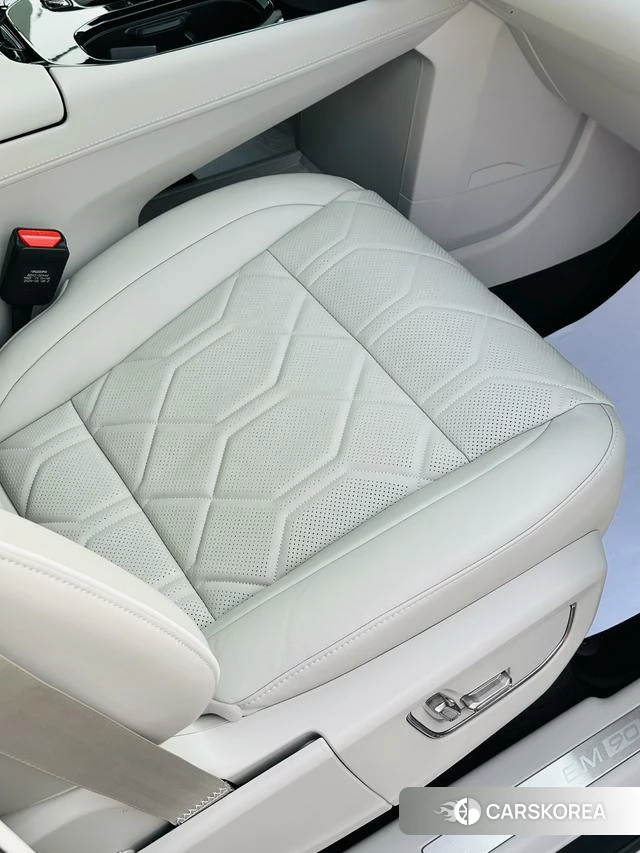 Volvo EM90 id 3968651 из Китая 37