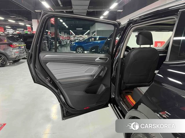 Volkswagen Tiguan L id 4274295 из Китая 37