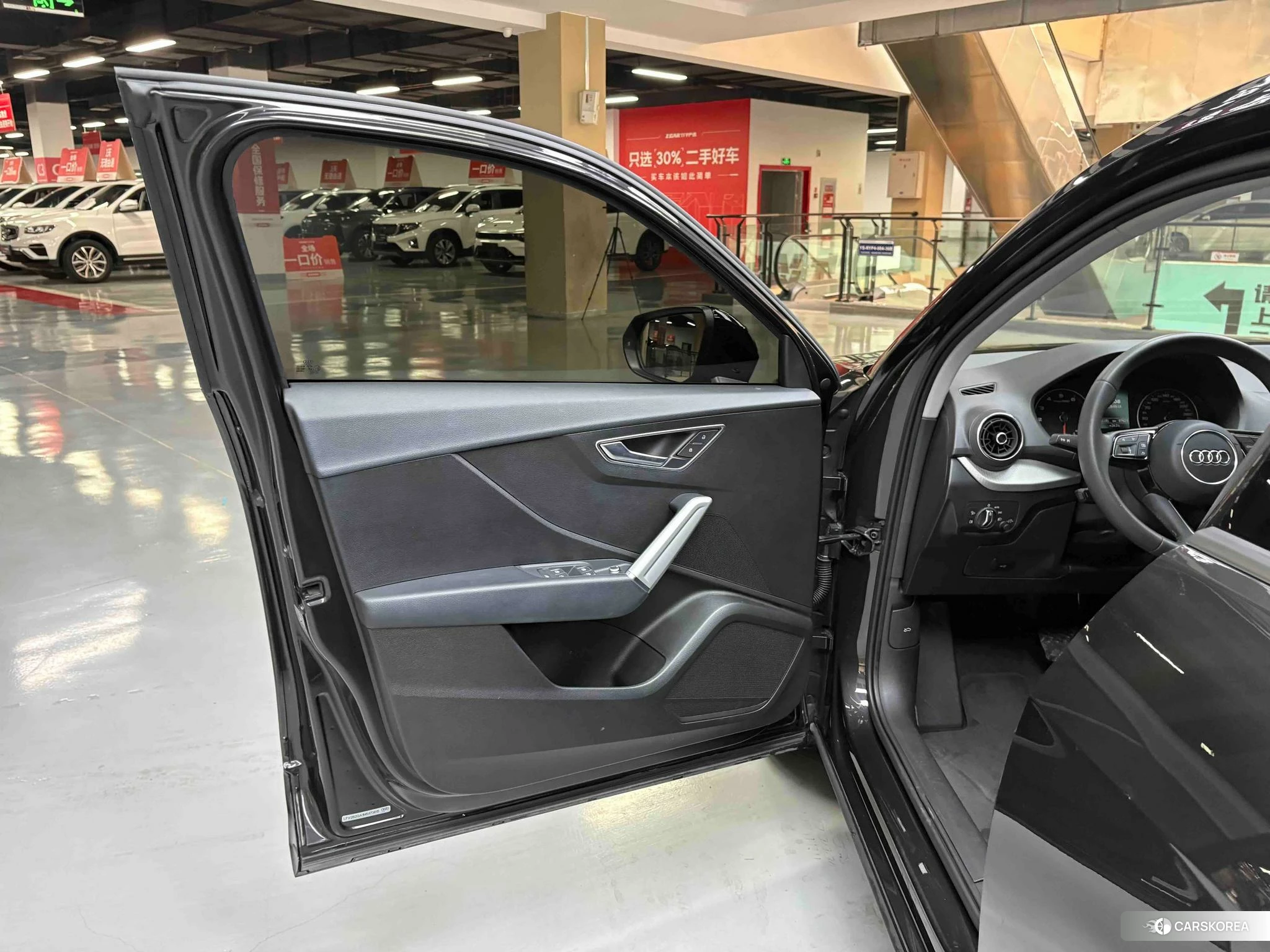Audi Q2L id 4510600 из Китая 37