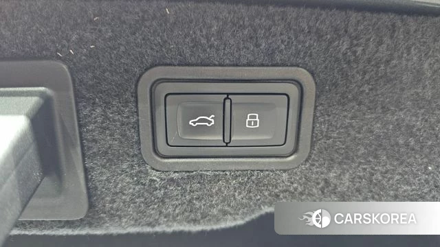 Audi A8 (D5) id 4203047 из Кореи 37