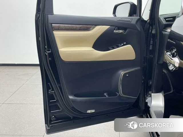 Toyota Elfa id 4257355 из Китая 37