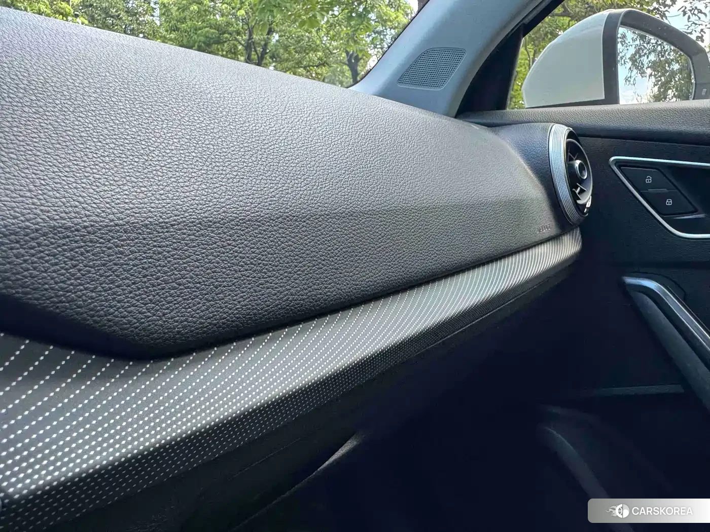 Audi Q2L id 4679870 из Китая 37