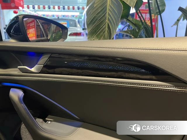 Volkswagen Magotan id 4216381 из Китая 37