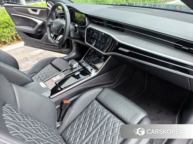 Audi A7 id 4359495 из Китая 38
