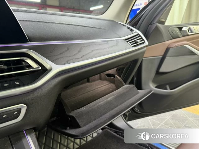 BMW X7 id 4235421 из Китая 38