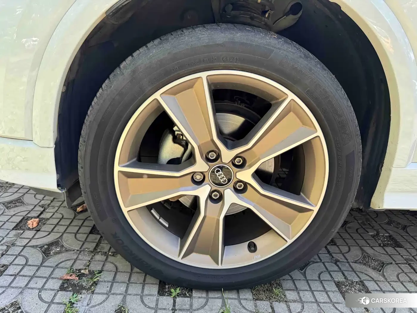 Audi Q2L id 4679870 из Китая 38