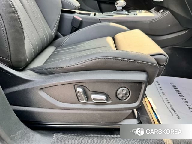 Audi Q5L id 4211480 из Китая 38
