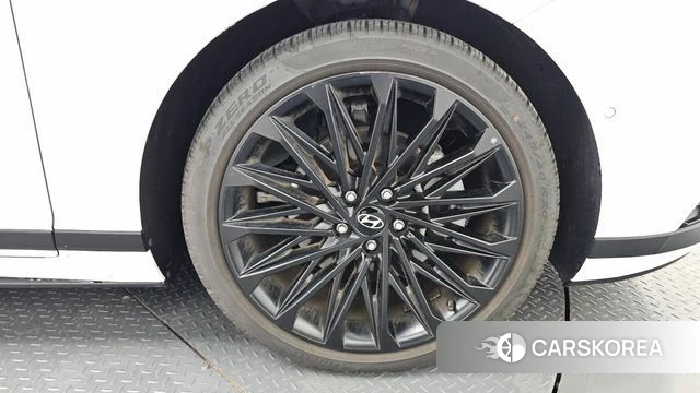 Hyundai Grandeur (GN7) id 4892953 из Кореи 38