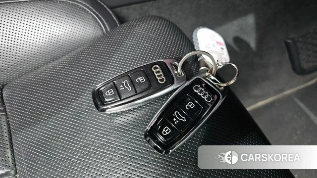 Audi A8 (D5) id 4203047 из Кореи 38