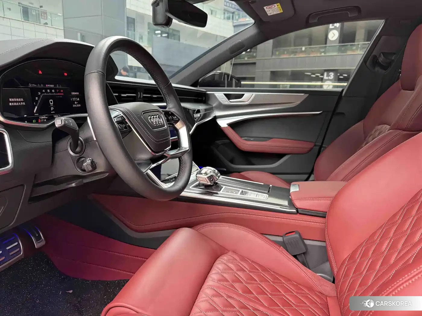 Audi A7L id 4538842 из Китая 38